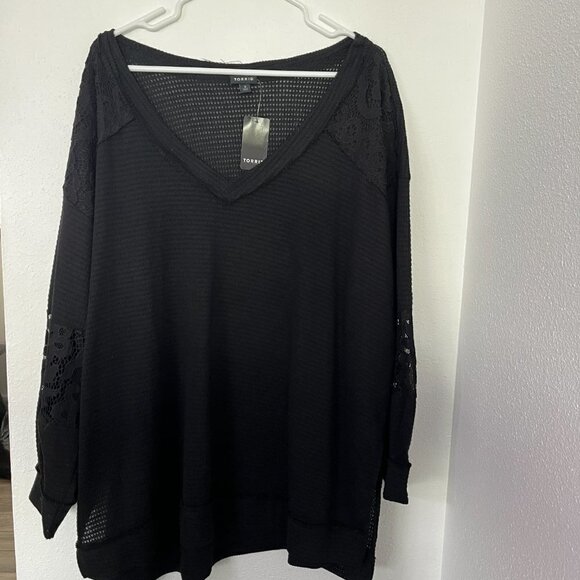 Torrid Waffle V-Neck Lace Inset Sweatshirt NEW Black Cuff Long Sleeves Sz 3X - Picture 2 of 9